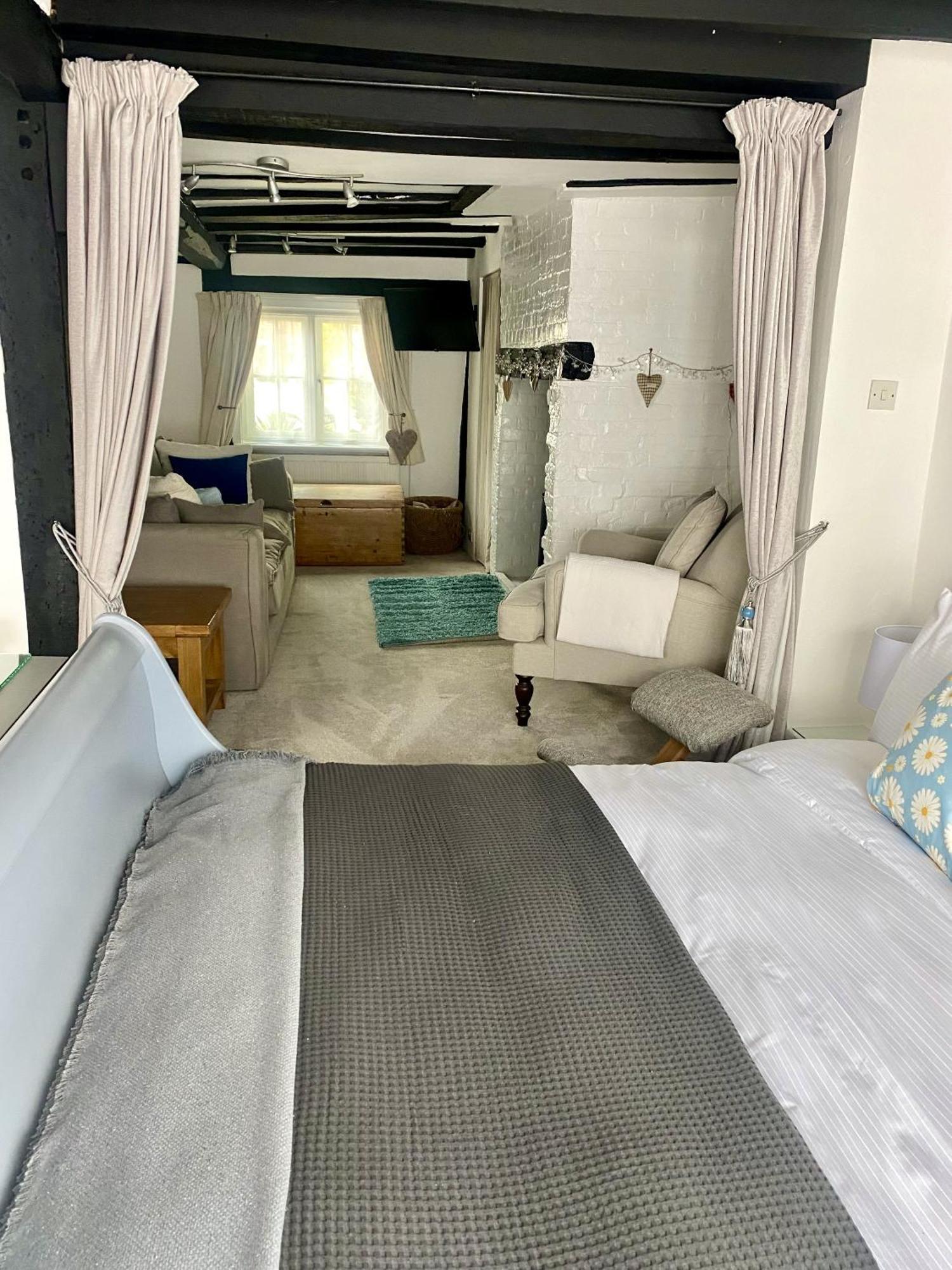 Chestnut Tree Cottage, 7 High Street Ardingly Chambre photo