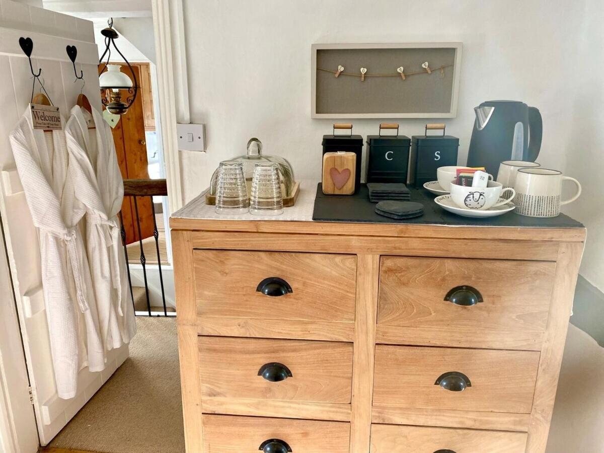 Chestnut Tree Cottage, 7 High Street Ardingly Chambre photo